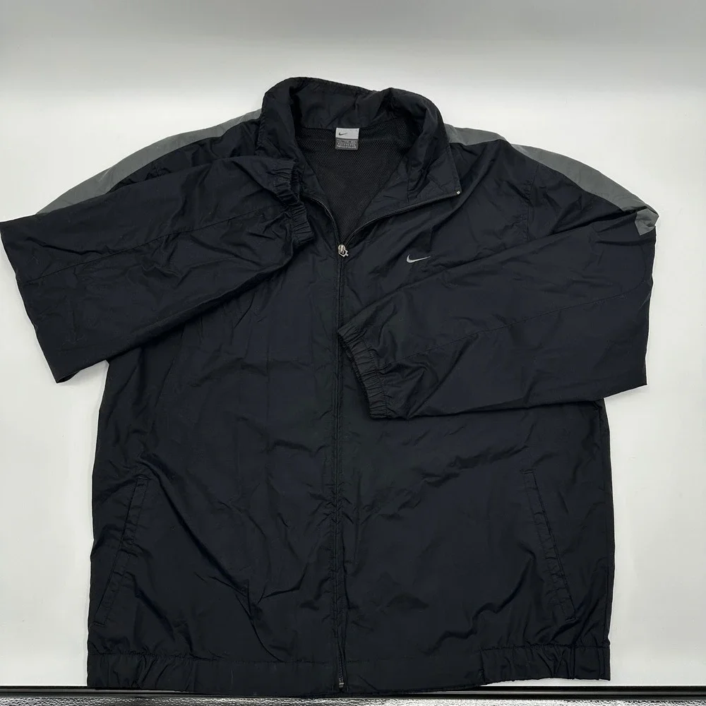 Nike part zipper